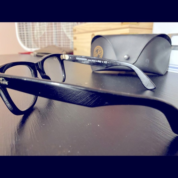 𝑈𝑛𝑖𝑠𝑒𝑥 𝑟𝑎𝑦𝑏𝑎𝑛 𝑔𝑙𝑎𝑠𝑠𝑒𝑠 𝑤𝑎𝑦𝑓𝑎𝑟𝑒𝑟 - Picture 4 of 6